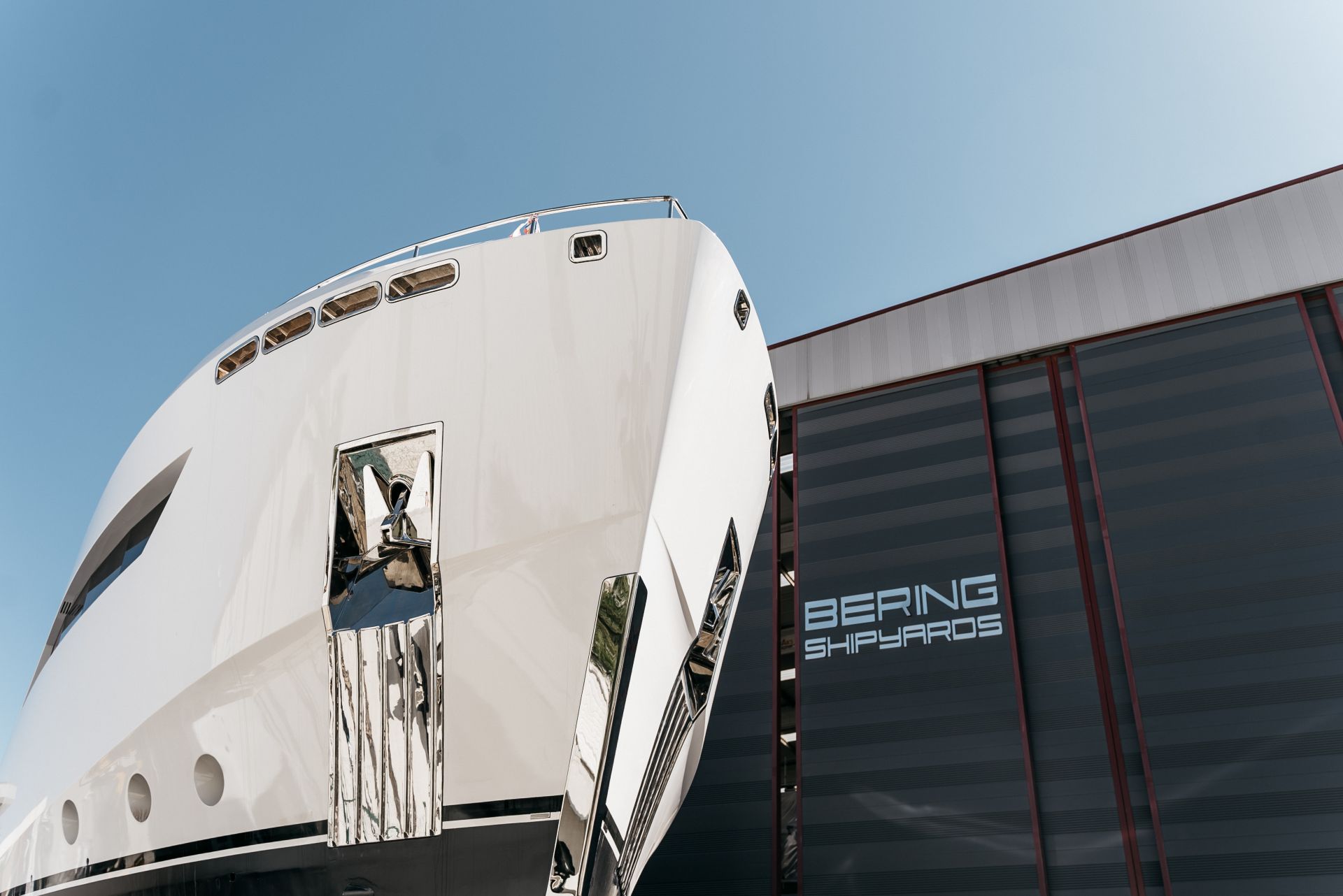 Bering 88 успешно спущена на воду