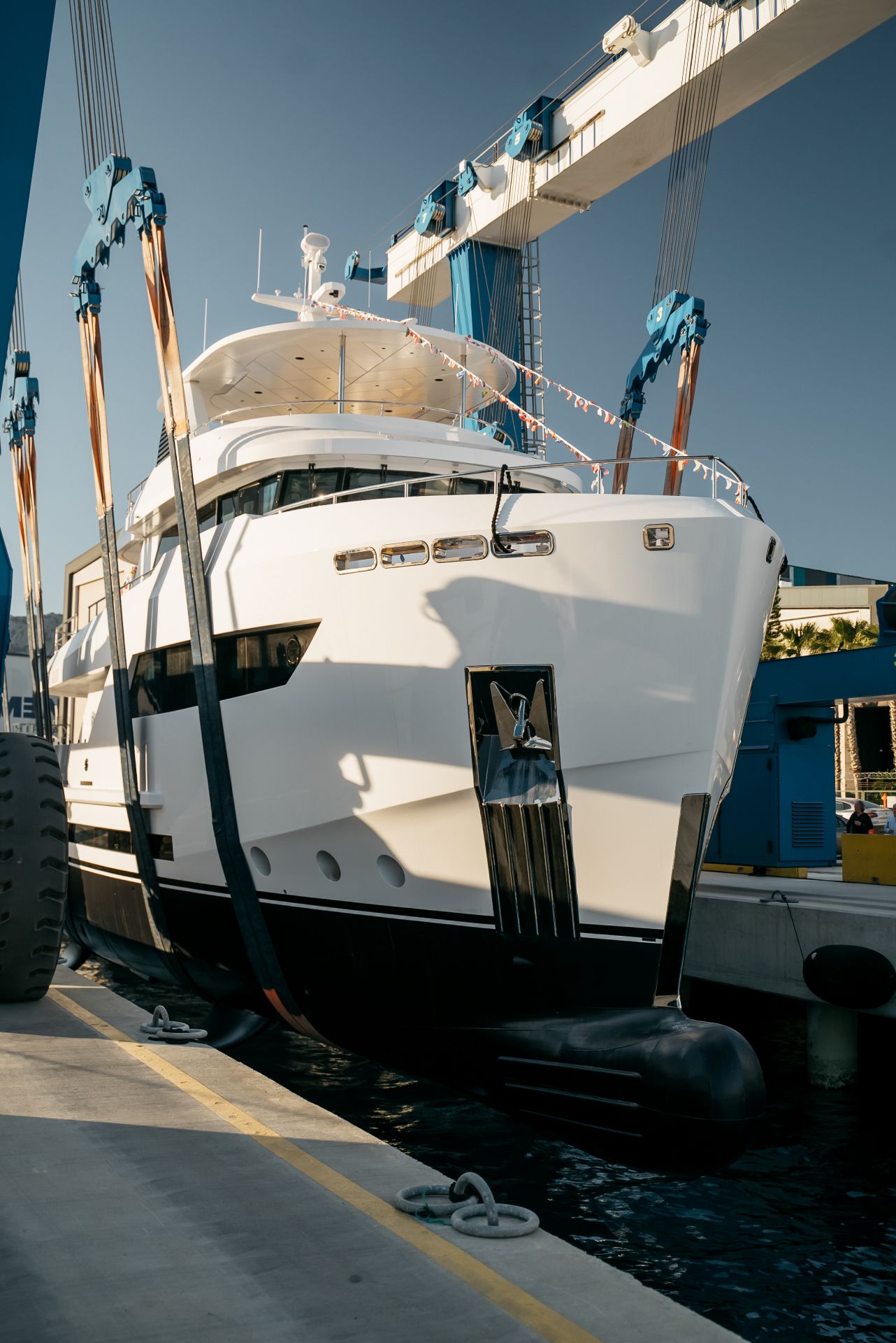 Bering 88 успешно спущена на воду