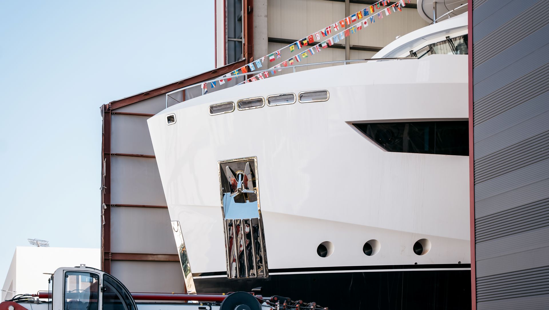 Bering 88 успешно спущена на воду