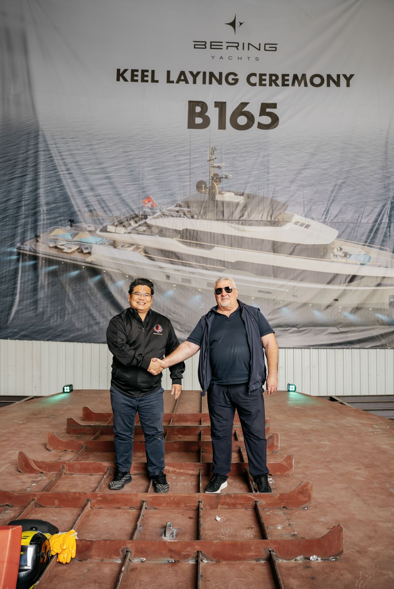 Заложен киль второго корпуса флагманской Bering 165